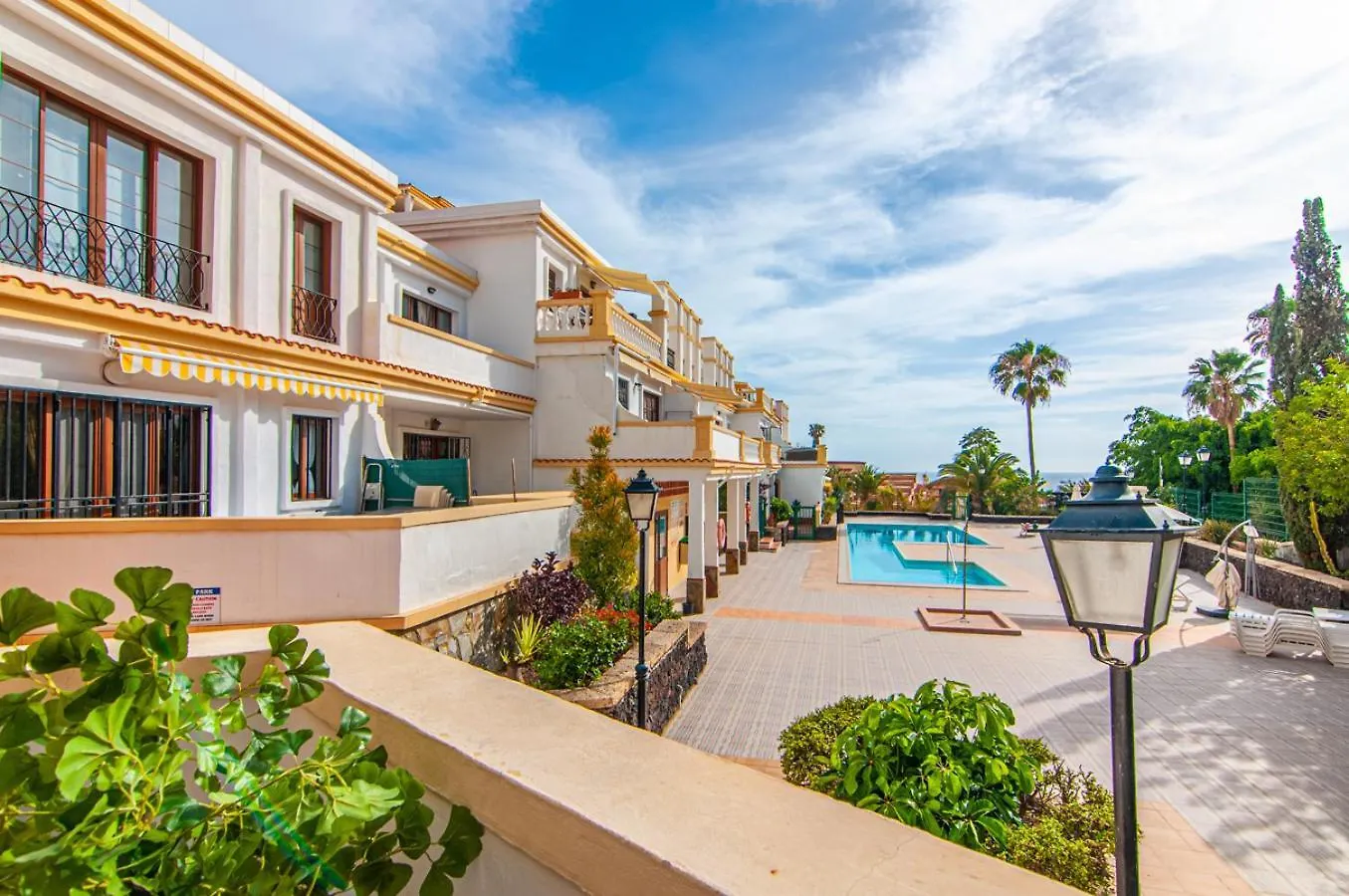 Seaescape With Ocean, King Size Bed, Wifi, Smart Tv, Free Parking 2 Pools Access Apartment Costa Adeje  0*, Costa Adeje (Tenerife)
