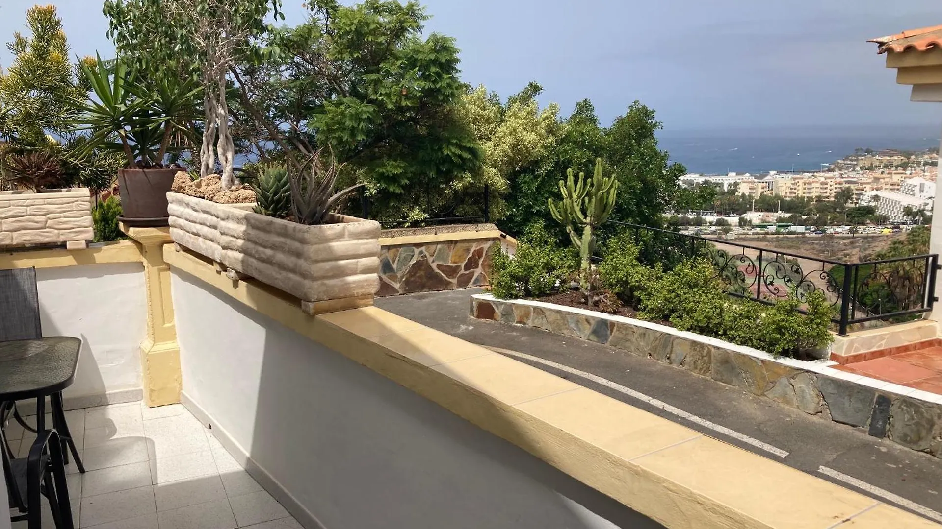 Seaescape With Ocean, King Size Bed, Wifi, Smart Tv, Free Parking 2 Pools Access Apartment Costa Adeje  Spain